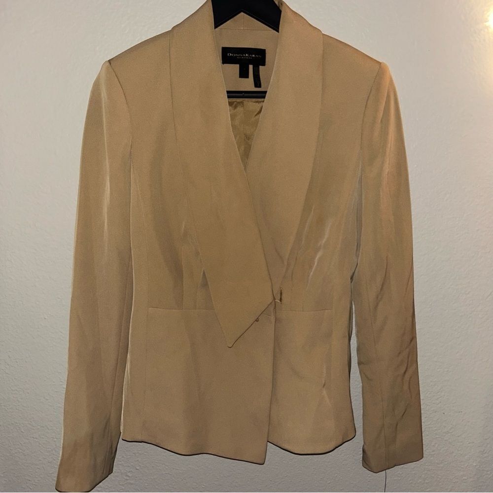 Donna Karan Tan Blazer Classic Tailored Design